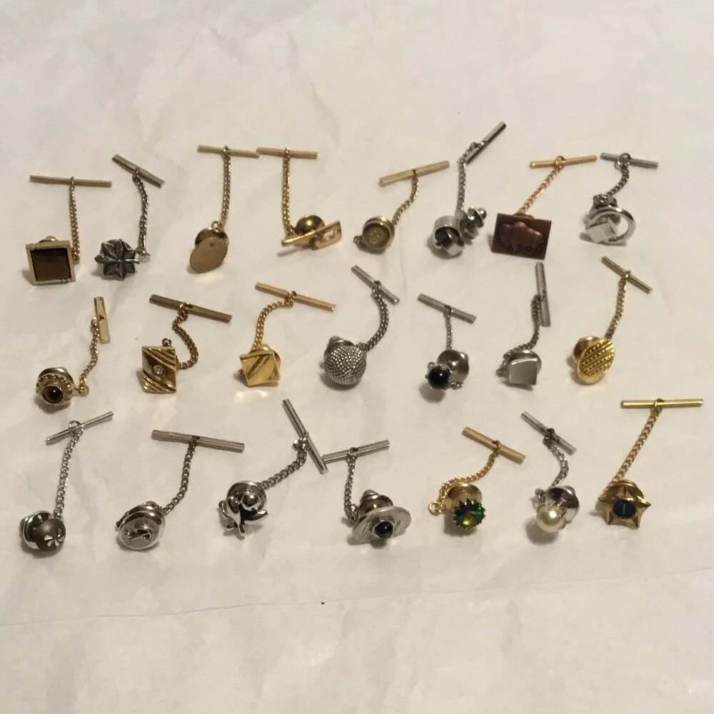 Lot of 22 fabulous vintage gold and silver toned Tie Tacks Lapel Pins w/ chains - Picture 9 of 9